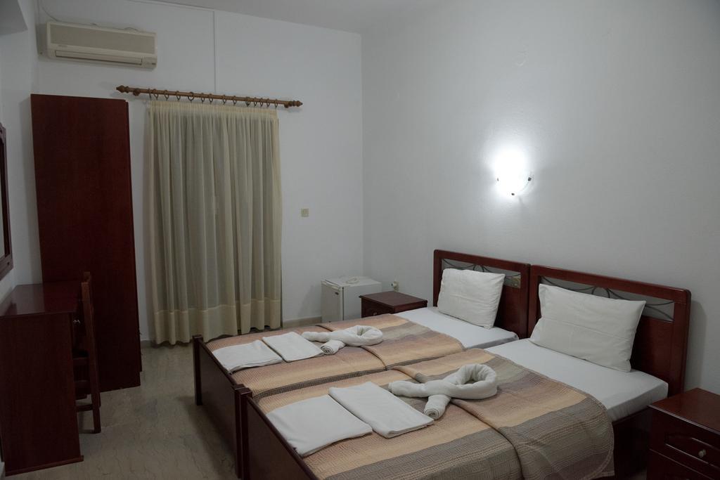 Hotel Glaros Ammoudia Bagian luar foto